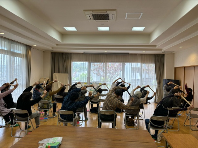 雨降って痔かたまる